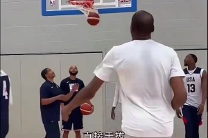杜兰特与库里此前玩美式单挑！KD这身高加技术真的没法防